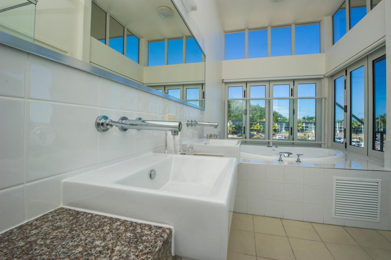 Beachside Magnetic Harbour Apartments Nelly Bay Ngoại thất bức ảnh