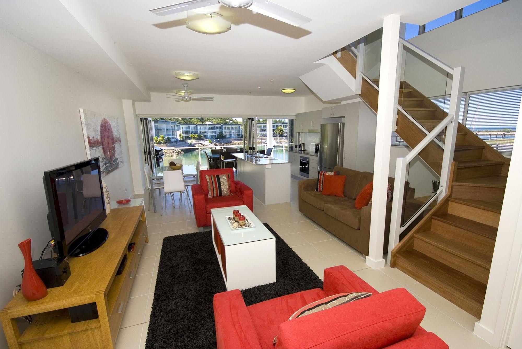 Beachside Magnetic Harbour Apartments Nelly Bay Ngoại thất bức ảnh