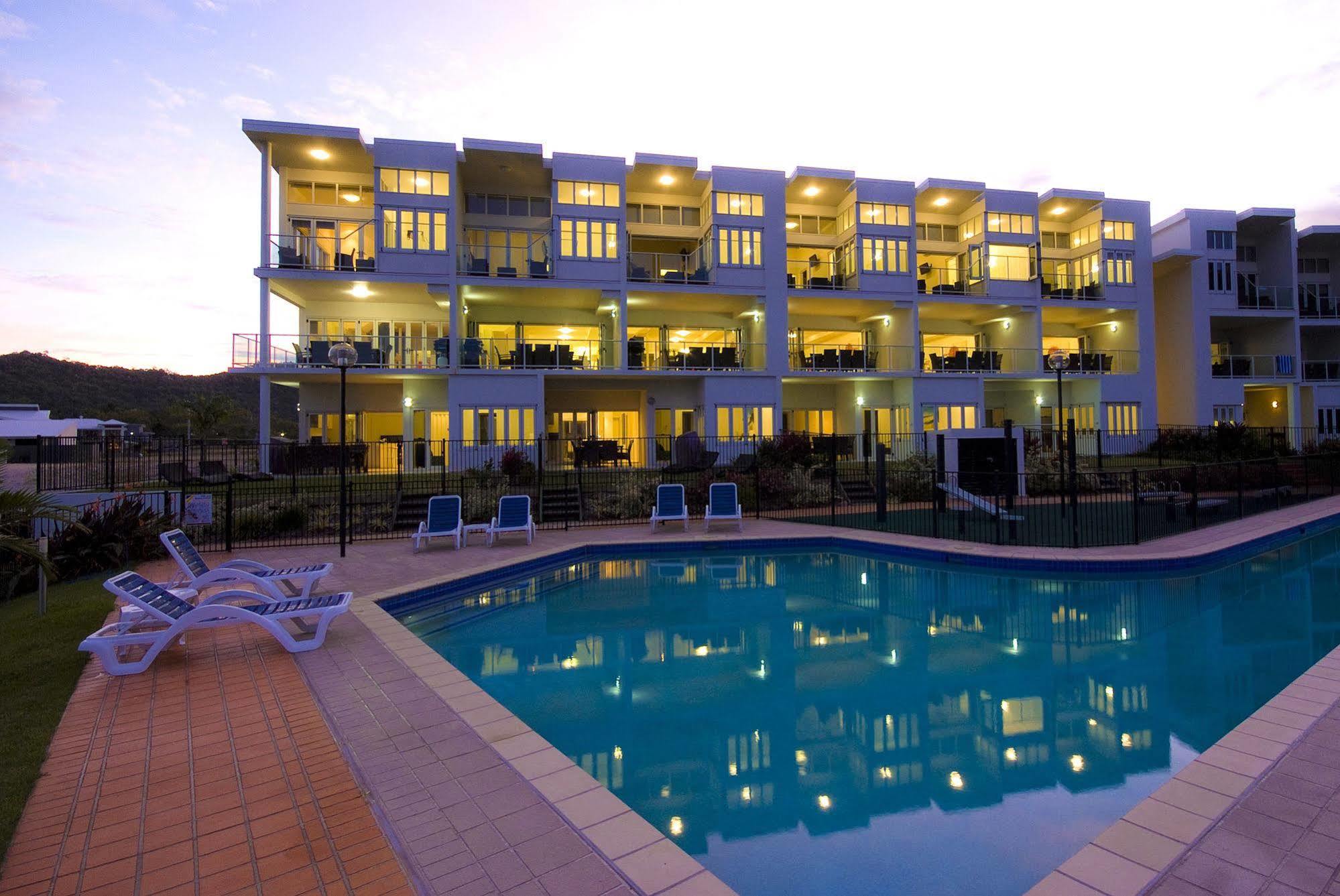 Beachside Magnetic Harbour Apartments Nelly Bay Ngoại thất bức ảnh
